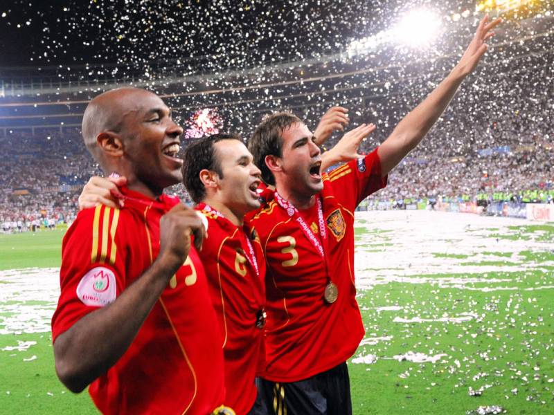 Cầu Thủ Iniesta – Bậc Thầy Kiến Tạo & Biểu Tượng Của Tây Ban Nha 5 Euro 2008 – Khởi Đầu Kỷ Nguyên Vàng
